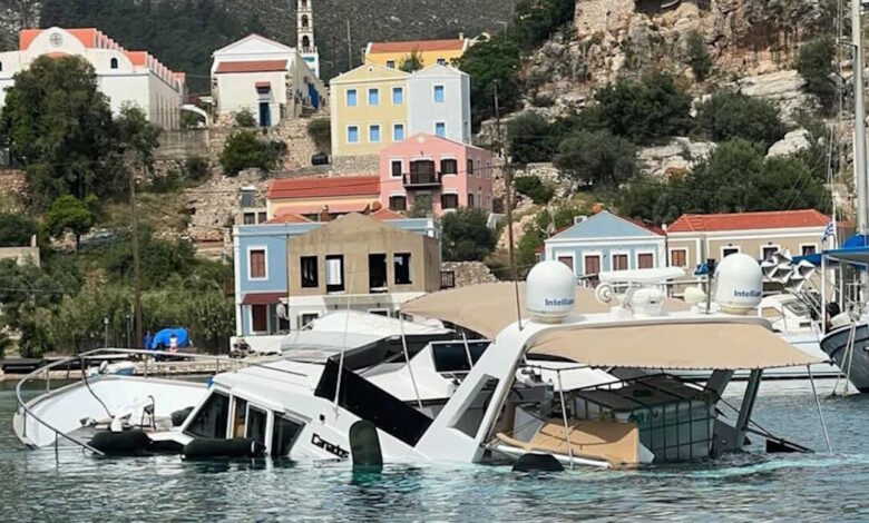 Καστελόριζο:-Εικόνες-και-βίντεο-από-τη-βύθιση-της-πολυτελούς-θαλαμηγού