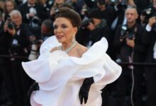 Η-Τζόαν-Κόλλινς-εντυπωσίασε-στo-Φεστιβάλ-Καννών-στα-92-της