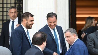 Μαρινάκης-και-Γεωργιάδης-σηκώνουν-το-γάντι-στους-«10»-της-ΝΔ-για-την-αιχμηρή-επιστολή-πριν-το-συνέδριο:-«Κοιτά-ποιος-μιλάει»