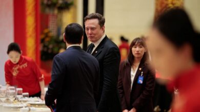 Ο-Έλον-Μασκ-έκανε-γκριμάτσες-και-πήγε-με-τον-γιο-του-στο-Πεκίνο-για-τη-σύνοδο-Σι-–-Τραμπ