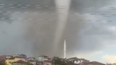 Τουρκία:-Τεράστιοι-ανεμοστρόβιλοι-έσπειραν-τον-τρόμο-σε-Σμύρνη-και-άλλες-περιοχές-–-Δείτε-βίντεο