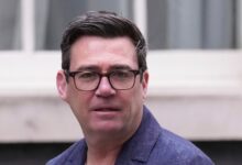 Νέος-«πονοκέφαλος»-για-τον-Στάρμερ:-Βουλευτής-παραχωρεί-την-έδρα-του-για-να-διεκδικήσει-την-ηγεσία-ο-Άντι-Μπέρναμ