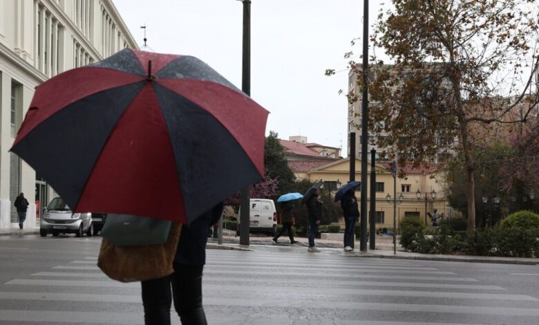 Καιρός-σήμερα:-Συννεφιασμένο-σκηνικό-με-βροχές-και-καταιγίδες