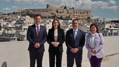 Παπασταύρου:-Συμφωνία-για-διεύρυνση-του-Κάθετου-Διαδρόμου-με-τη-Βόρεια-Μακεδονία-και-τη-Σερβία