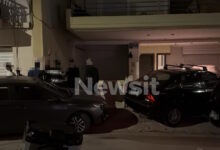 Πειραιάς:-Στην-Ασφάλεια-ο-50χρονος-σύντροφος-της-24χρονης-που-έπεσε-από-την-πολυκατοικία-–-Τι-εξετάζουν-οι-αρχές