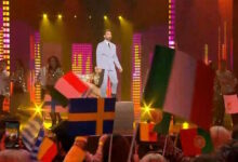 j2us-όπως-eurovision:-Πρόσωπα-–-έκπληξη-και-καλλιτέχνες-ερμήνευσαν-εμβληματικά-τραγούδια-του-διαγωνισμού