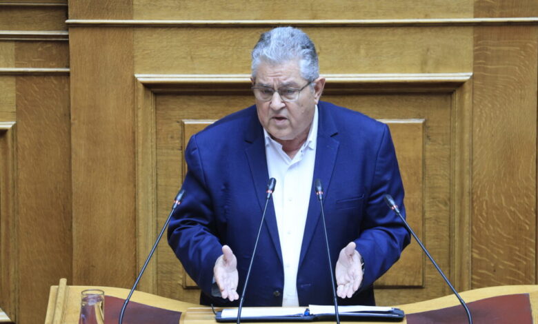 Κουτσούμπας-για-Τσίπρα-και-Καρυστιανού:-«Αυτό-το-πολιτικό-σουλάτσο-προκαλεί-αποστροφή-στον-λαό»