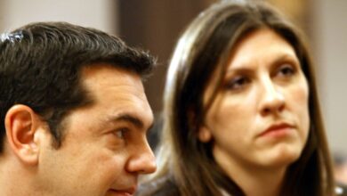 Ντοκιμαντέρ-«Στο-χιλιοστό»:-Οι-άγνωστες-στιγμές,-οι-αυταπάτες-των-διαπραγματεύσεων-του-2015-και-η-ειρωνεία-της-Ζωής-Κωνσταντοπούλου