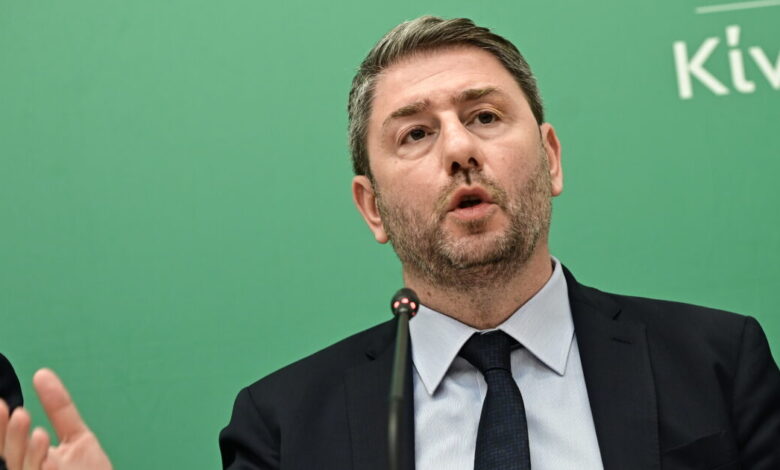 Στο-ΠΑΣΟΚ-αναμένουν-τα-νέα-κόμματα-Τσίπρα-και-Καρυστιανού-αλλά-εκτιμούν-πως-δεν-θα-αλλάξουν-οι-ισορροπίες