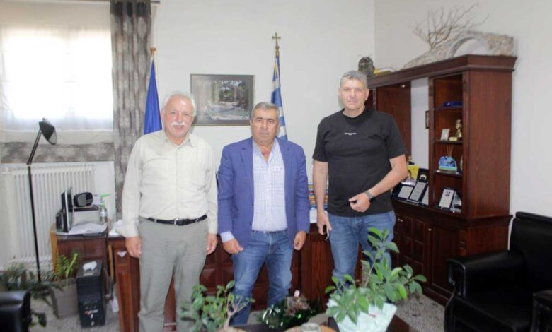 Δήμος-Πύλης:-Συνάντηση-Μαράβα-με-κυνηγούς