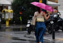 Καιρός-σήμερα:-Τοπικές-βροχές-και-αύξηση-της-θερμοκρασίας-–-Ισχυροί-άνεμοι-έως-7-μποφόρ-στα-πελάγη