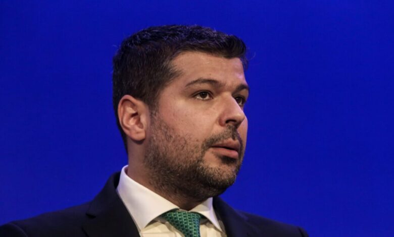 Η-ΔΕΗ-σηκώνει-4,25-δισ-ευρώ-–-Άλλα-250-εκατ-ευρώ-από-τη-διάθεση-ίδιων-μετοχών-–-Στα-18-δισ.-ευρώ-οι-προσφορές