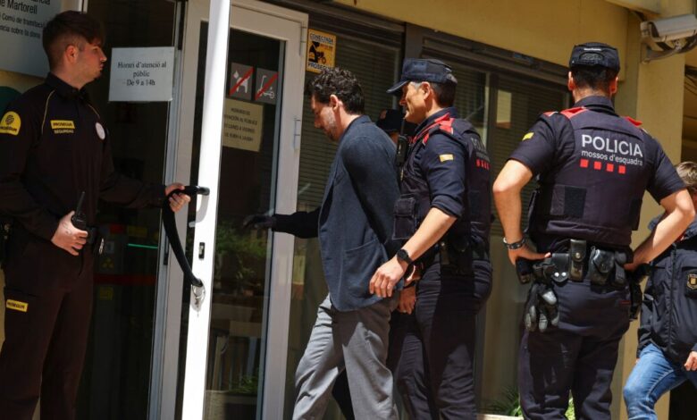 mangο:-Δύο-ορειβάτες-βοήθησαν-τον-Τζόναθαν-Άντικ-μετά-την-μοιραία-πτώση-του-πατέρα-του-–-Νέα-στοιχεία