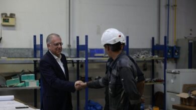 Θεοδωρικάκος:-Κρίσιμη-βάση-για-αναγέννηση-της-βιομηχανίας-τα-ναυπηγεία-Σκαραμαγκά