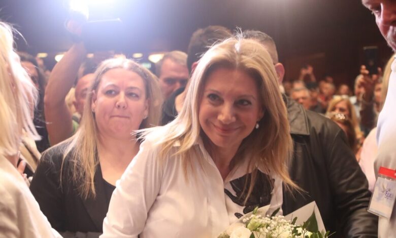 Μαρία-Καρυστιανού:-Στόχος-είναι-να-είμαστε-πρώτο-κόμμα,-δεχόμαστε-ανελέητο-πόλεμο