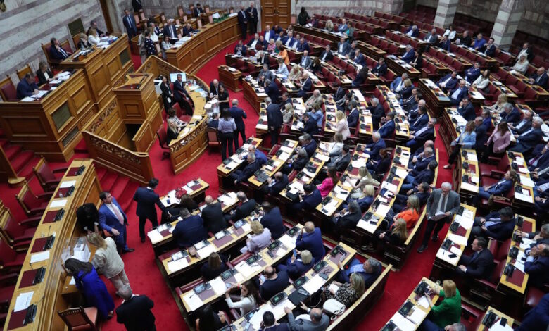 ΟΠΕΚΕΠΕ:-Απορρίφθηκε-η-πρόταση-για-προανακριτική-για-Λιβανό-και-Αραμπατζή,-με-διαφοροποιήσεις-στη-ΝΔ