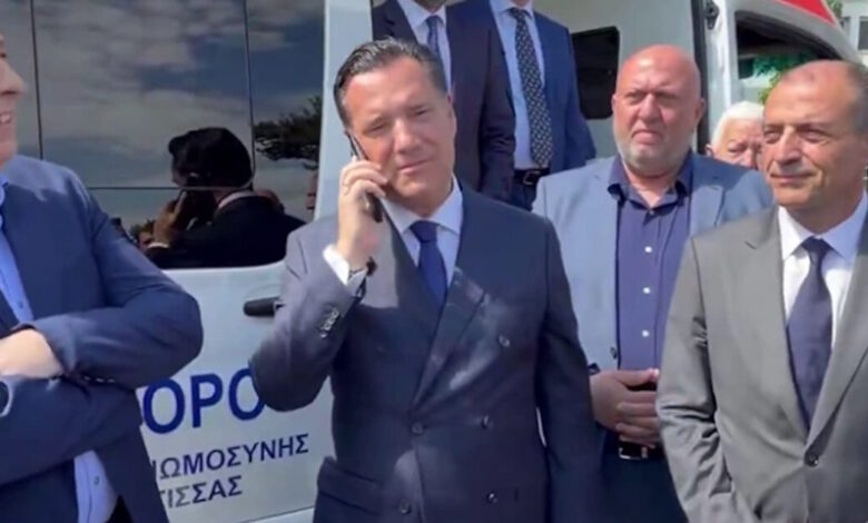 Άδωνις-Γεωργιάδης:-Ένα-μεγάλο-ευχαριστώ-στην-αγρότισσα-που-δώρισε-ασθενοφόρο-στο-ΕΣΥ