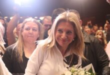 «Ελπίδα-για-τη-Δημοκρατία»:-«Η-πρώτη-Χάρτα-ήταν-του-Ρήγα,-η-δεύτερη-της-Μαρίας-Καρυστιανού»-–-Θερμό-κλίμα-στο-Ολύμπιον-για-το-νέο-κόμμα