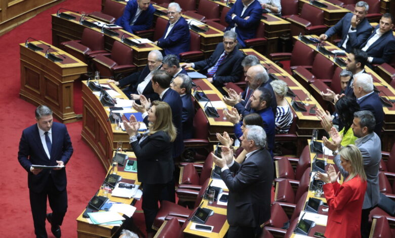 live-η-συζήτηση-από-τη-Βουλή-για-σύσταση-Εξεταστικής-Επιτροπής-σχετικά-με-τις-υποκλοπές
