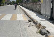 ΣΜΥ-Τρίκαλα:-Το-σπασμένο-κράσπεδο-και-το-«θαμμένο»-φρεάτιο-που-δεν-βλέπει-κανείς