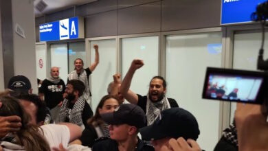 Με-μέριμνα-του-ΥΠΕΞ-επέστρεψαν-στην-Αθήνα-οι-19-Έλληνες-ακτιβιστές-του-στολίσκου-για-τη-Γάζα