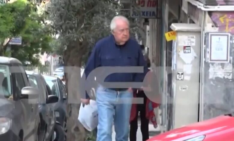 Αλέξανδρος-Γιωτόπουλος:-Οι-πρώτες-εικόνες-του-αρχηγού-της-17Ν-μετά-την-αποφυλάκισή-του