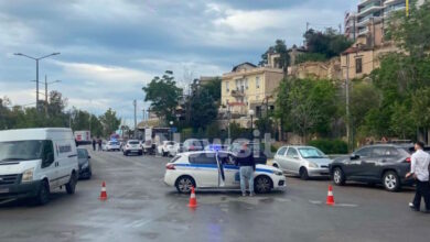 Πυροβολισμοί-στο-Μικρολίμανο:-Αστυνομικοί-«εξουδετέρωσαν»-άνδρα-που-κουβαλούσε-όπλα-και-χειροβομβίδες