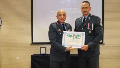 Μετάλλιο-ανδραγαθίας-σε-Βολιώτη-ανθυπαστυνόμο-–-Έσωσε-τον-διοικητή-του-σε-επεισόδια