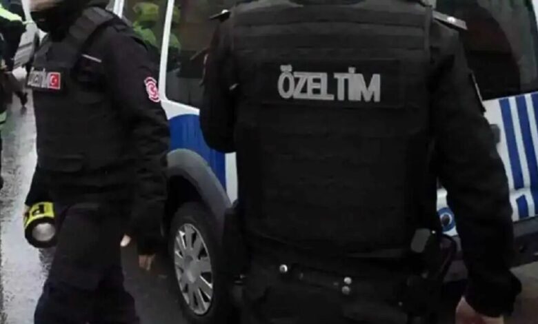 Τουρκία:-Ένοπλη-επίθεση-στον-δήμαρχο-της-Φετιγιέ,-Αλίμ-Καράτσα-–-Τραυματίστηκε-στο-πόδι