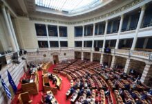 Βουλή:-Απορρίφθηκε-με-155-«Όχι»-η-πρόταση-του-ΠΑΣΟΚ-για-εξεταστική-για-τις-υποκλοπές-–-Απών-ο-βουλευτής-της-ΝΔ-Γιώργος-Βλάχος