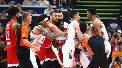 Χαμός-στο-Ολυμπιακός-–-Ρεάλ-Μαδρίτης:-Σύρραξη-ανάμεσα-σε-ΜακΚίσικ-και-Καμπάτσο,-από-μία-τεχνική-ποινή-έδωσαν-οι-διαιτητές