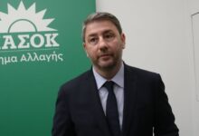 ΠΑΣΟΚ-σε-μονομέτωπη-επίθεση-κατά-ΝΔ-αλλά-με-το-βλέμμα-στραμμένο-στον-Τσίπρα