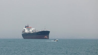 Τα-ΗΑΕ-μεταφέρουν-«αθόρυβα»-πετρέλαιο-από-τα-Στενά-του-Ορμούζ-–-Οι-διαδρομές,-με-και-χωρίς-διόδια