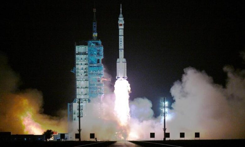 Κίνα:-Στο-διάστημα-το-shenzhou-23-Στόχος-η-Σελήνη-το-2030