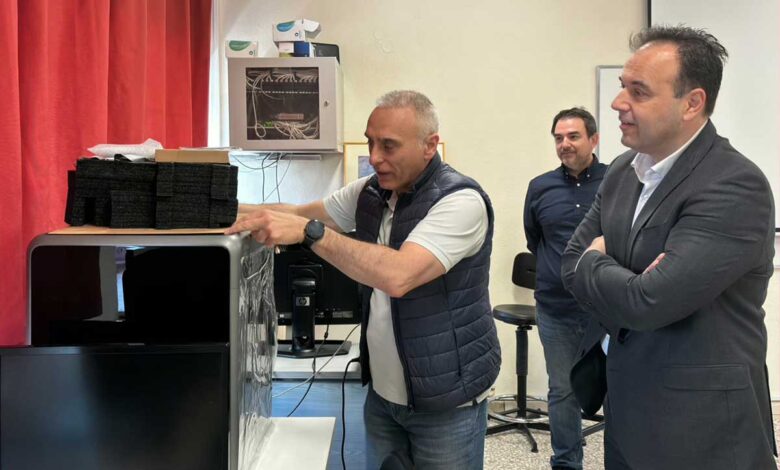 Παπαστεργίου-στο-ΓΕΛ-Πύλης-πριν-τις-Πανελλαδικές