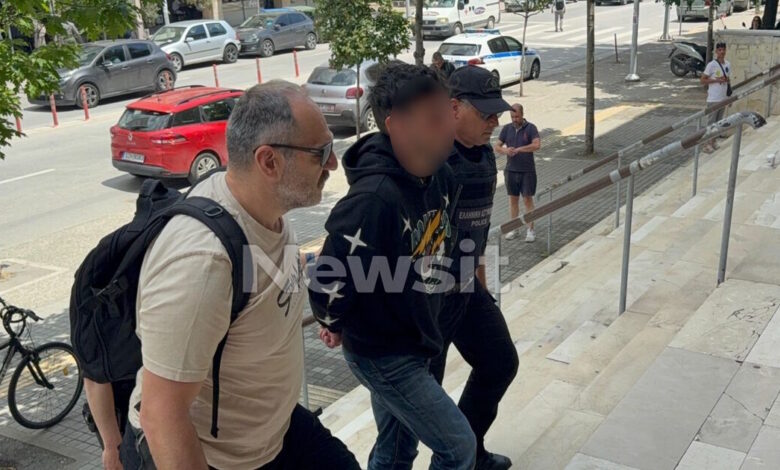Θεσσαλονίκη:-«Δεν-θυμάμαι-τίποτα,-είχα-πάρει-ναρκωτικά-χάπια»-λέει-ο-30χρονος-που-σκότωσε-τον-πατέρα-του