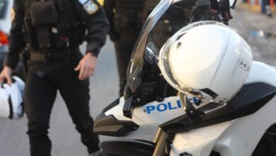 Καλλιθέα:-Άγρια-επίθεση-σε-2-νεαρούς-από-ομάδα-10-ατόμων-–-Στο-νοσοκομείο-τα-θύματα,-7-συλλήψεις