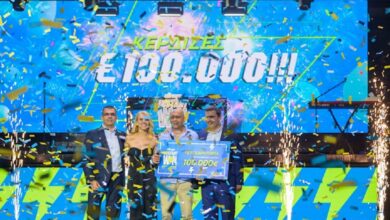 Η-λαμπερή-βραδιά-νικητών-του-instant-win-και-τα-λόγια-συγκίνησης-του-υπερτυχερού-Φώτη-Α-από-την-Κοζάνη,-που-κέρδισε-100.000-ευρώ