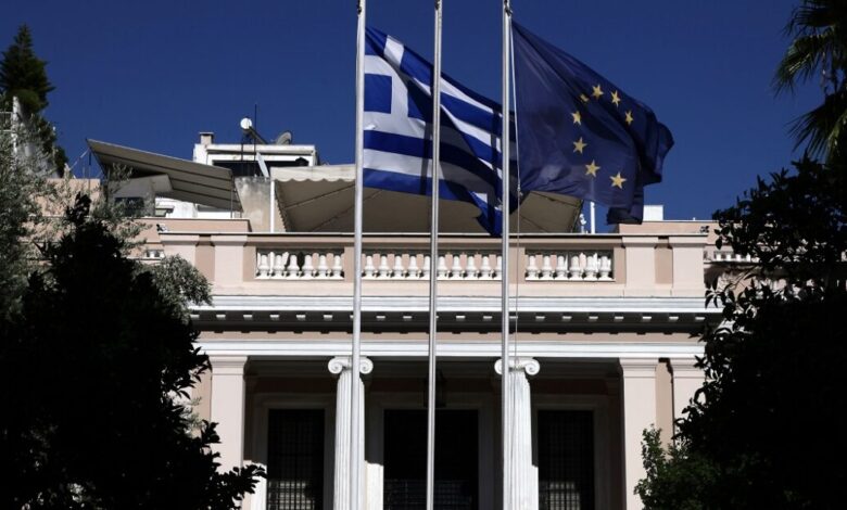 Κυβερνητικές-πηγές:-Το-ίδιο-αμετανόητος-και-απαράλλαχτος-ο-Τσίπρας