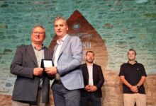 Τρίκαλα:-Τιμήθηκε-η-Ένωση-Αστυνομικών-για-την-αιμοδοσία