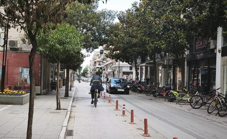 e-trikala:-Αισθητήρες-στάθμευσης-και-ερωτηματολόγιο-στη-«μάχη»-για-ασφαλέστερο-κεντρικό-ποδηλατόδρομο