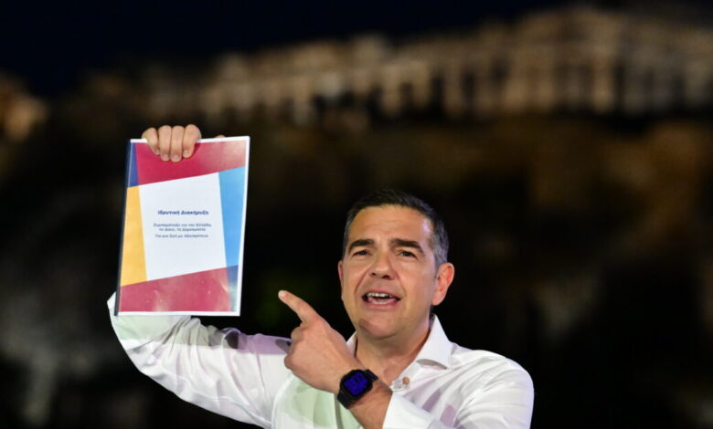 Η-ΚΝΕ-ειρωνεύεται-με-βίντεο-τον-Αλέξη-Τσίπρα-για-το-«ΕΛΑΣ»:-«Για-τις-θέσεις-του-κόμματος-καλέστε-το-100»