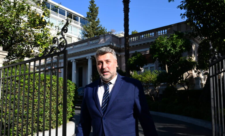 Ο-Γιάννης-Καλλιάνος-διαψεύδει-τα-σενάρια-ένταξής-του-σε-κόμμα-Σαμαρά:-«Τον-σέβομαι,-όμως-δεν-έχω-να-πάω-πουθενά»