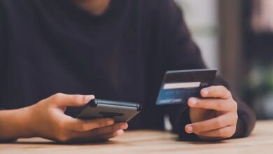 Στα-ηλεκτρονικά-καταστήματα-ψωνίζουν-8-στους-10-Έλληνες-–-Αγοράζουν-ρούχα-και-κλείνουν-εισιτήρια-για-ταξίδια