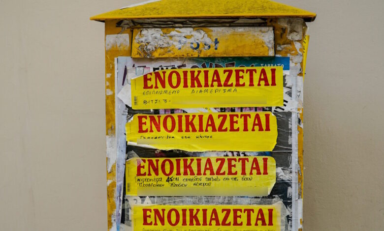 «Κομπίνα-μεγατόνων»-έστησε-27χρονος:-Έκλεβε-προσωπικά-στοιχεία,-«έκλεινε»-airbnb-και-τα-ξανανοίκιαζε-για-να-πάρει-τις-προκαταβολές