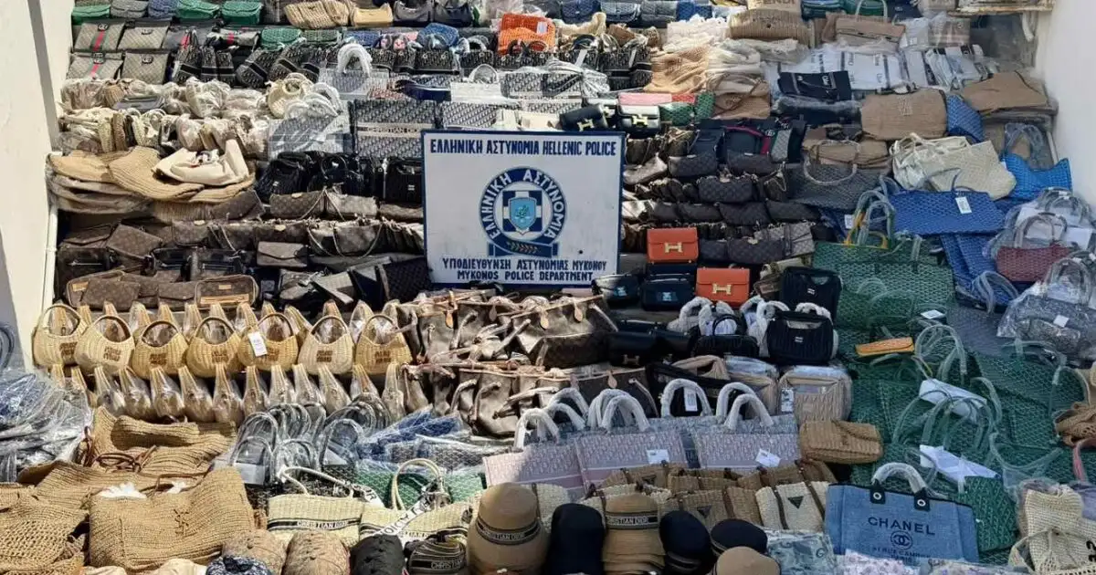 Χειροπέδες-σε-συμμορία-που-είχε-πλημμυρήσει-τη-Μύκονο-με-«μαϊμού»-prada,-gucci-και-louis-vuitton
