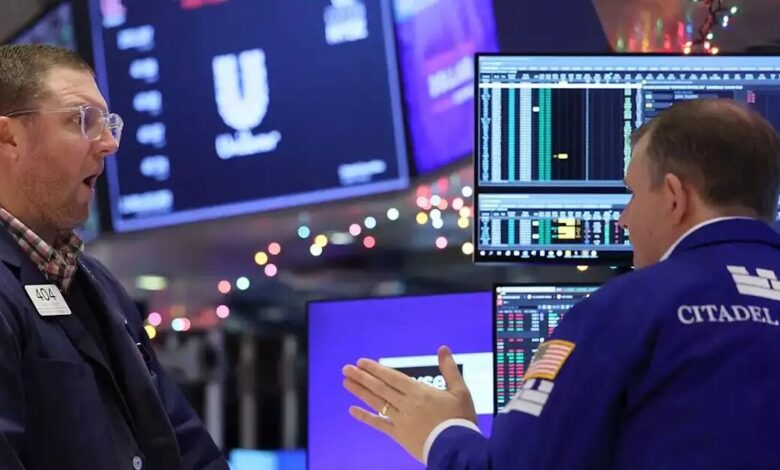 wall-street:-Σπάνε-τα-κοντέρ-οι-φήμες-για-τερματισμό-του-πολέμου-–-Πάνω-από-το-όριο-των-50.000-ο-dow-jones