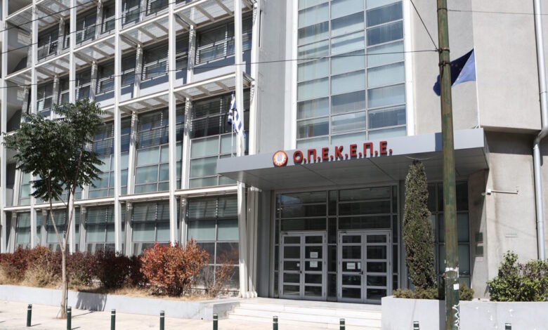 ΟΠΕΚΕΠΕ-–-Επιχείρηση-«Θερισμός»:-Το-ελληνικό-fbi-αποκάλυψε-πέντε-σπείρες-με-1151-κατηγορούμενους-και-λεία-πάνω-από-17-εκατ.-ευρώ