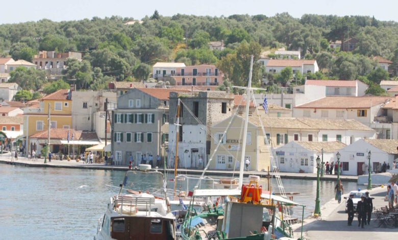 Μηχανική-βλάβη-στο-«Ήλιδα-Ντόλφιν»-με-54-επιβαίνοντες-–-Πηγαίνει-με-μειωμένη-ταχύτητα-στους-Παξούς