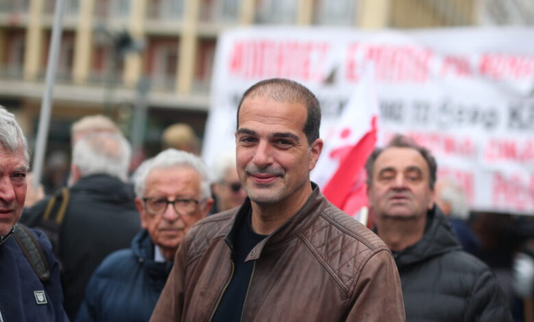 Νέα-Αριστερά-κατά-της-ΕΛΑΣ-του-Τσίπρα-με-προειδοποιήσεις-για-όσους-θέλουν-να-ανέβουν-στο-άρμα-Τσίπρα